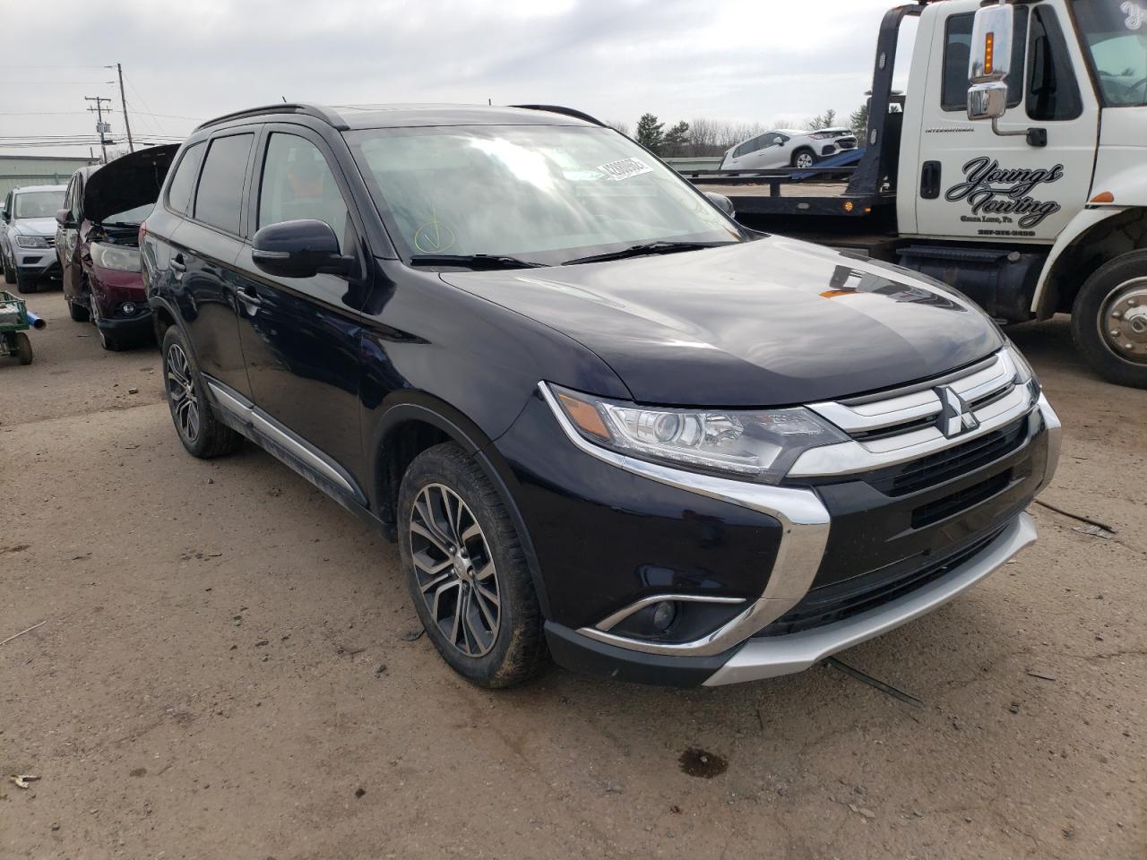 MITSUBISHI OUTLANDER 2016 with VIN JA4AZ3A36GZ037218 - Photo from auction