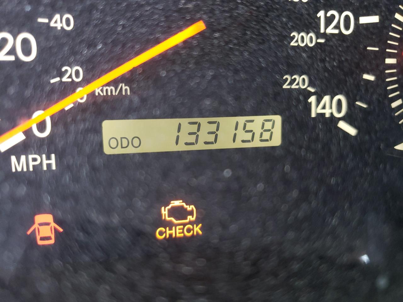 Photo 8 from auction – 2000 LEXUS ES 300 with VIN JT8BF28G0Y0267587
