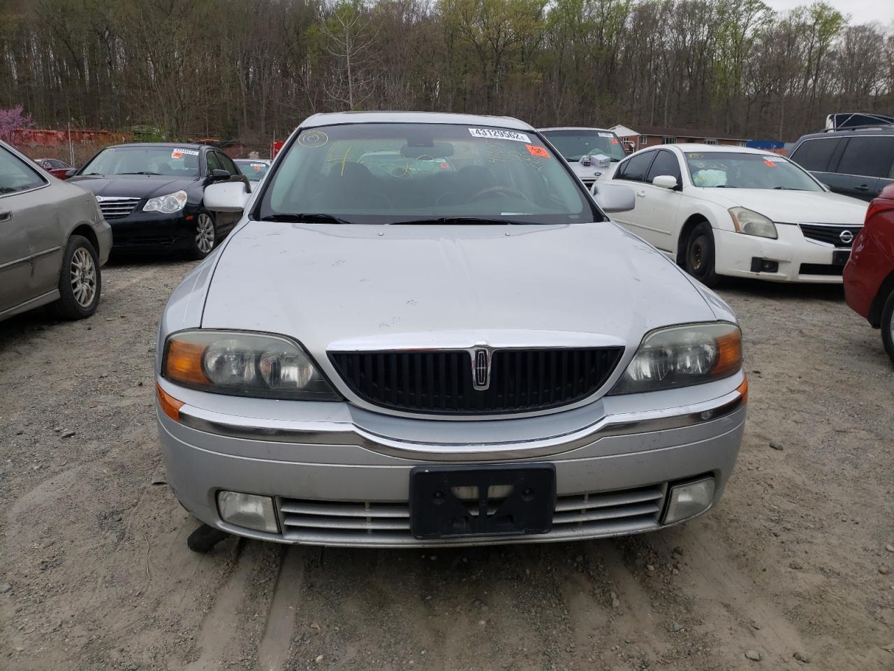 Photo 9 from auction – 2002 LINCOLN LS with VIN 1LNHM87A62Y672245