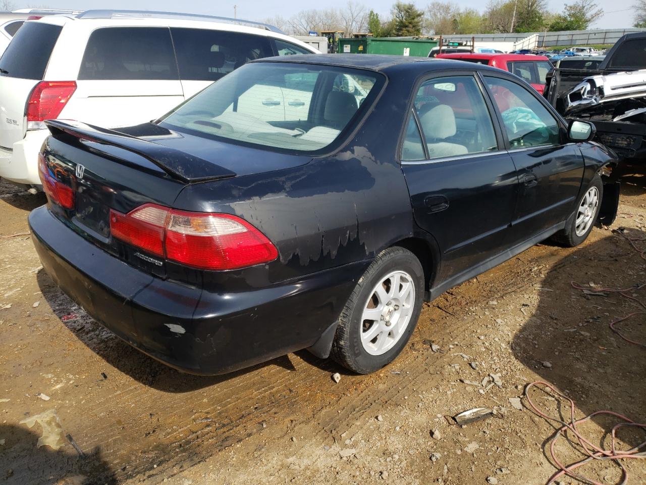 Photo 4 from auction – 2002 HONDA ACCORD DX with VIN 1HGCF85432A091317