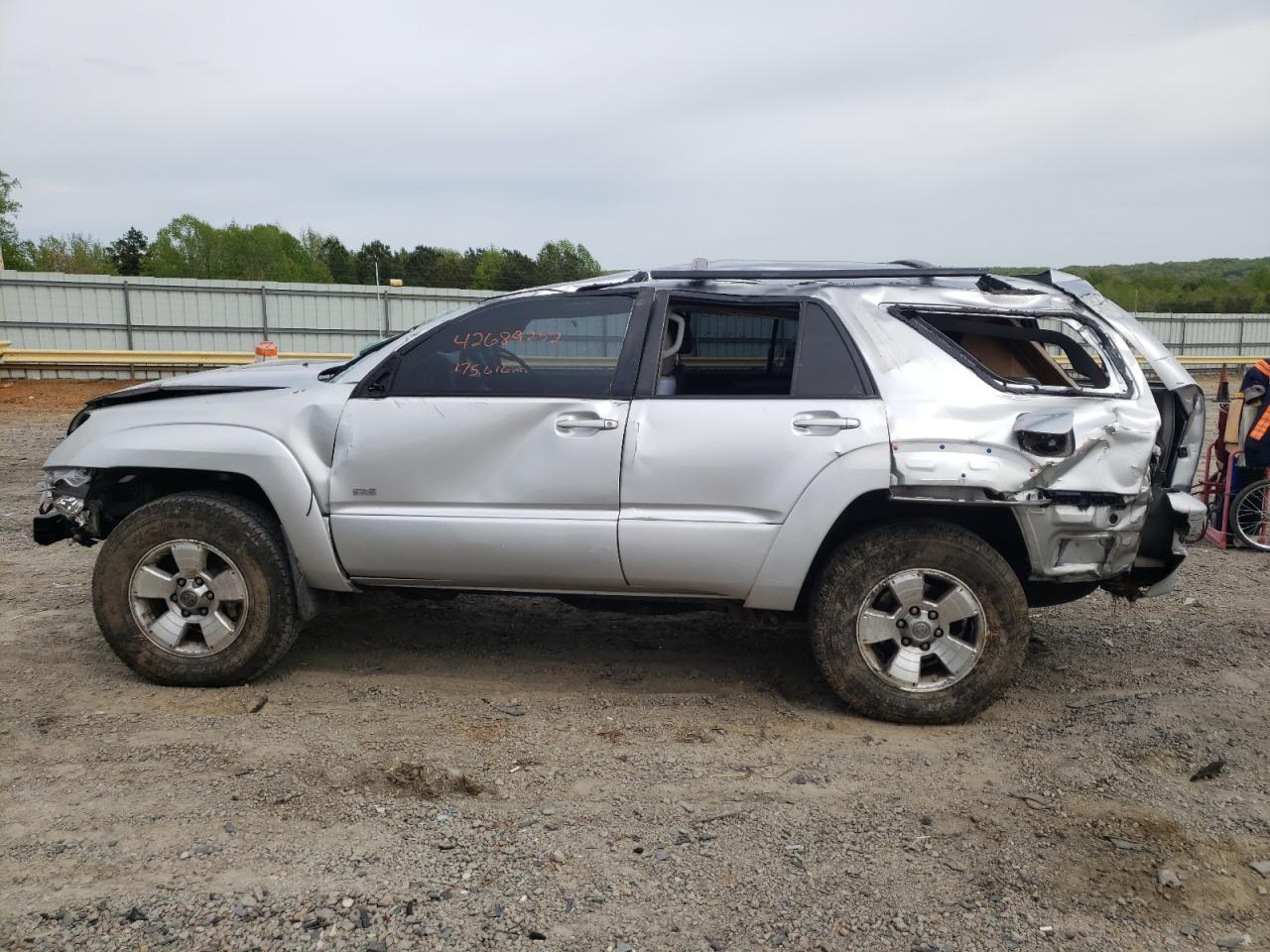 Photo 9 from auction – 2005 TOYOTA 4RUNNER SR with VIN JTEZU14R958040527