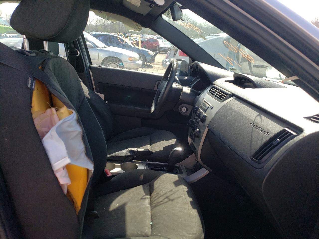 Photo 5 from auction – 2010 FORD FOCUS SE with VIN 1FAHP3FN7AW221845