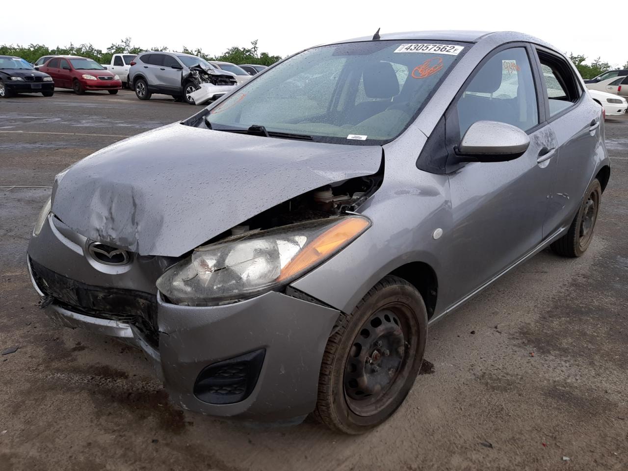 Photo 2 from auction – 2014 MAZDA MAZDA2 SPO with VIN JM1DE1KZ5E0187733