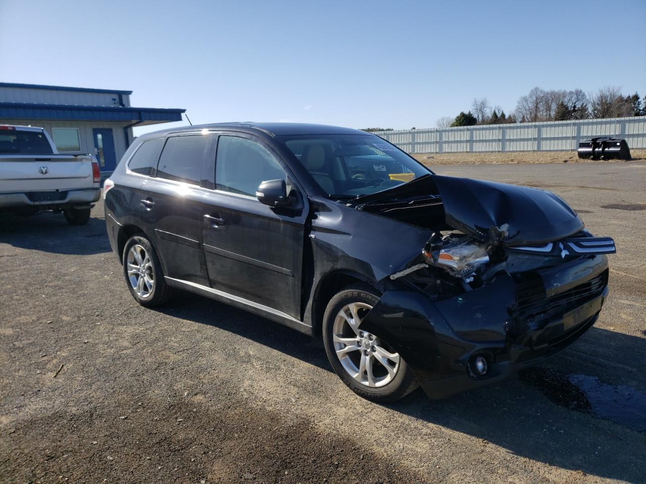 Photo 1 from auction – 2014 MITSUBISHI OUTLANDER with VIN JA4JZ4AX0EZ008481