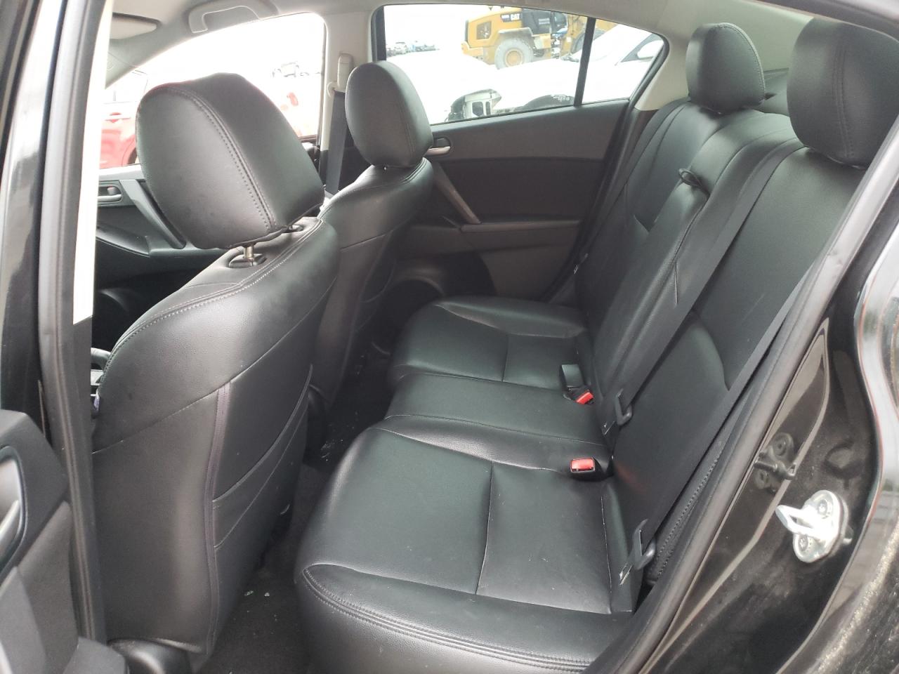 Photo 6 from auction – 2010 MAZDA 3 I with VIN JM1BL1SF8A1305846
