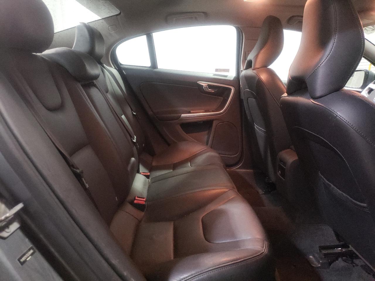 Photo 6 from auction – 2016 VOLVO S60 PREMIE with VIN YV1612TK7G2394945