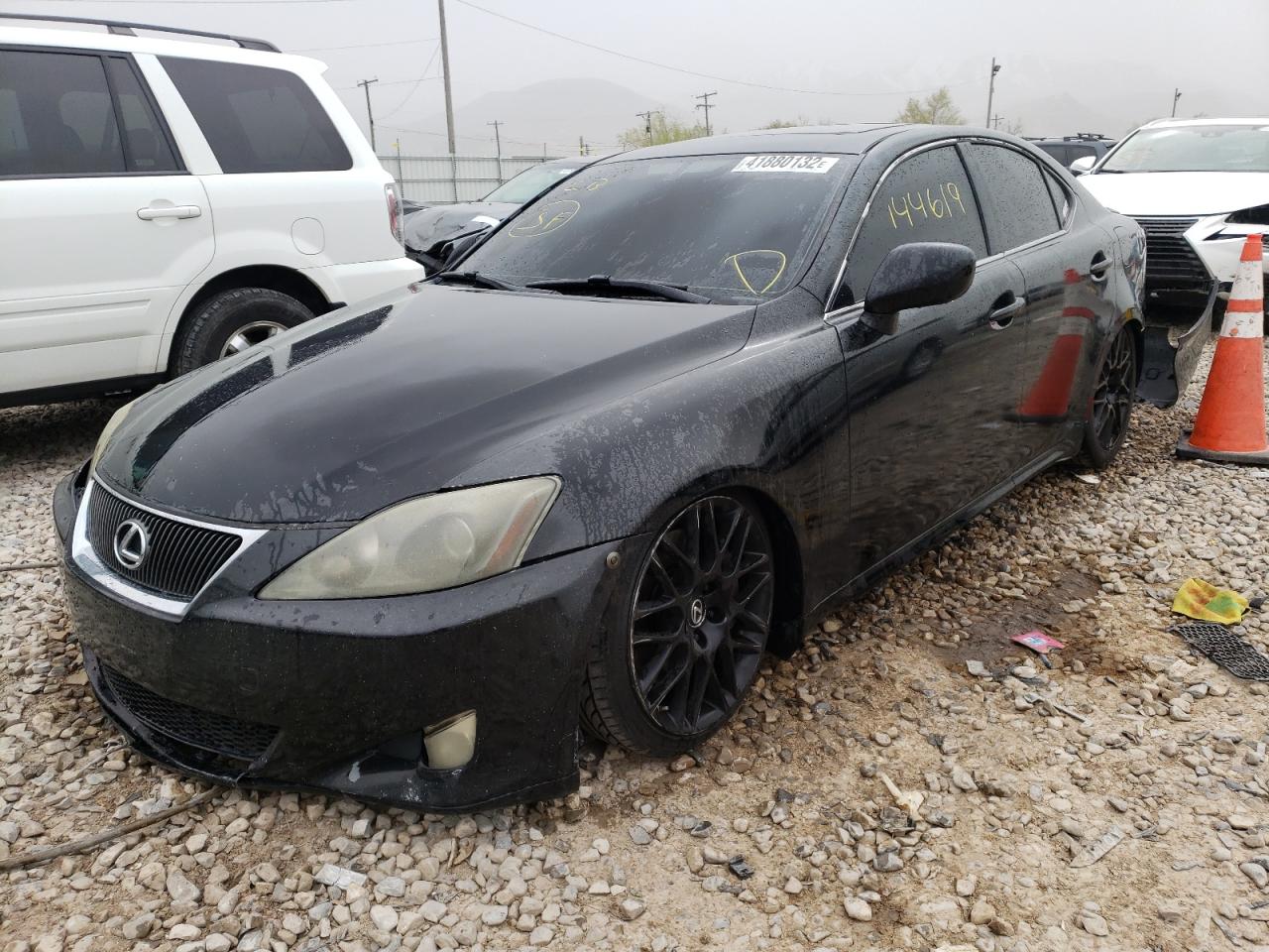 Photo 2 from auction – 2006 LEXUS IS 350 with VIN JTHBE262X62004437