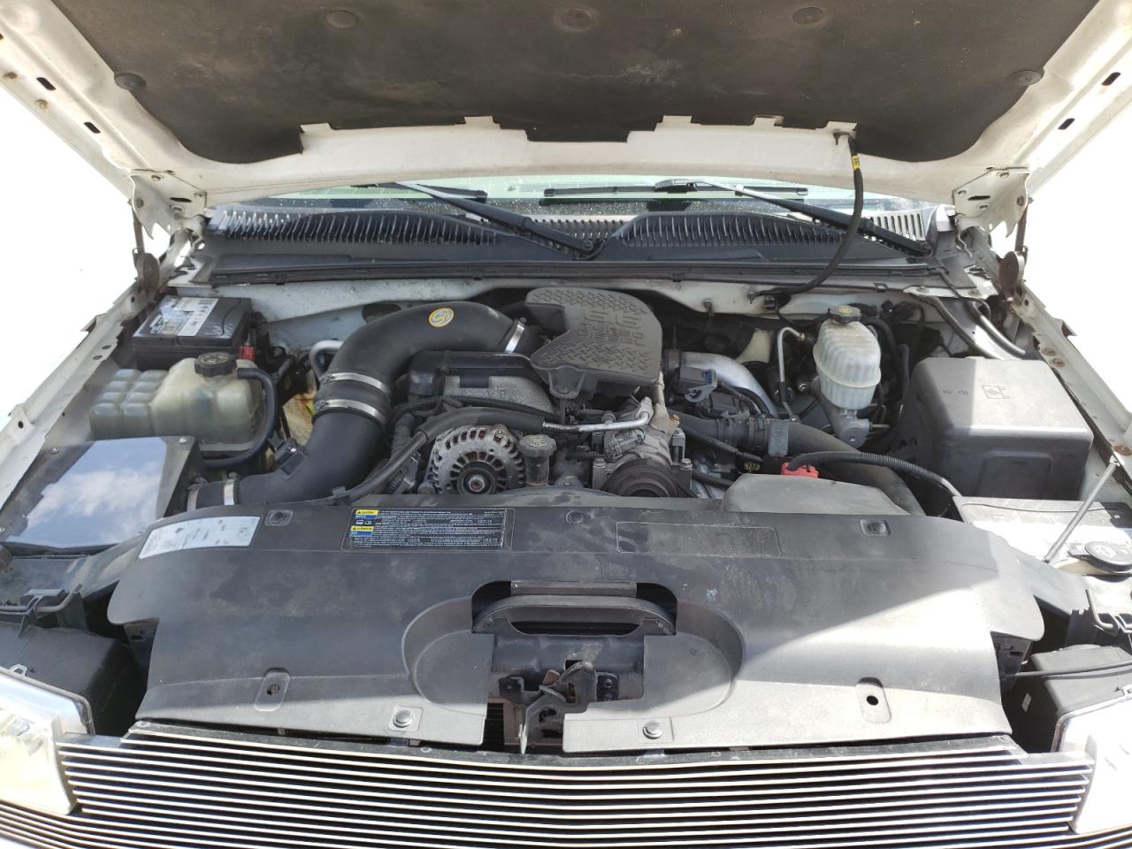 Photo 7 from auction – 2004 CHEVROLET SILVERADO with VIN 1GCHK232X4F233523