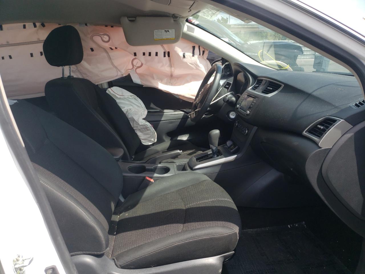 Photo 19 from auction – 2018 NISSAN SENTRA S with VIN 3N1AB7AP2JY348301