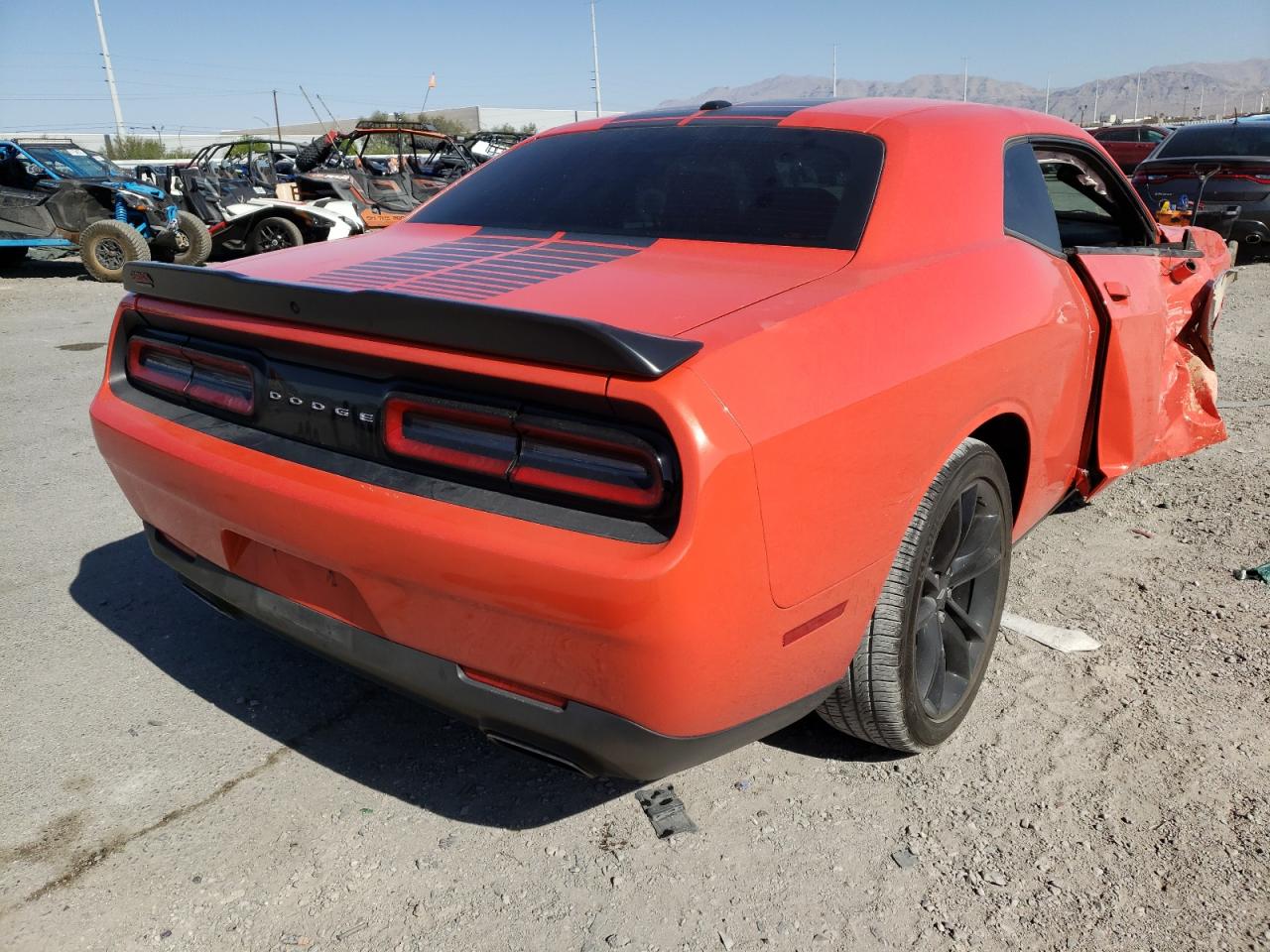 Photo 4 from auction – 2017 DODGE CHALLENGER with VIN 2C3CDZAG4HH554428