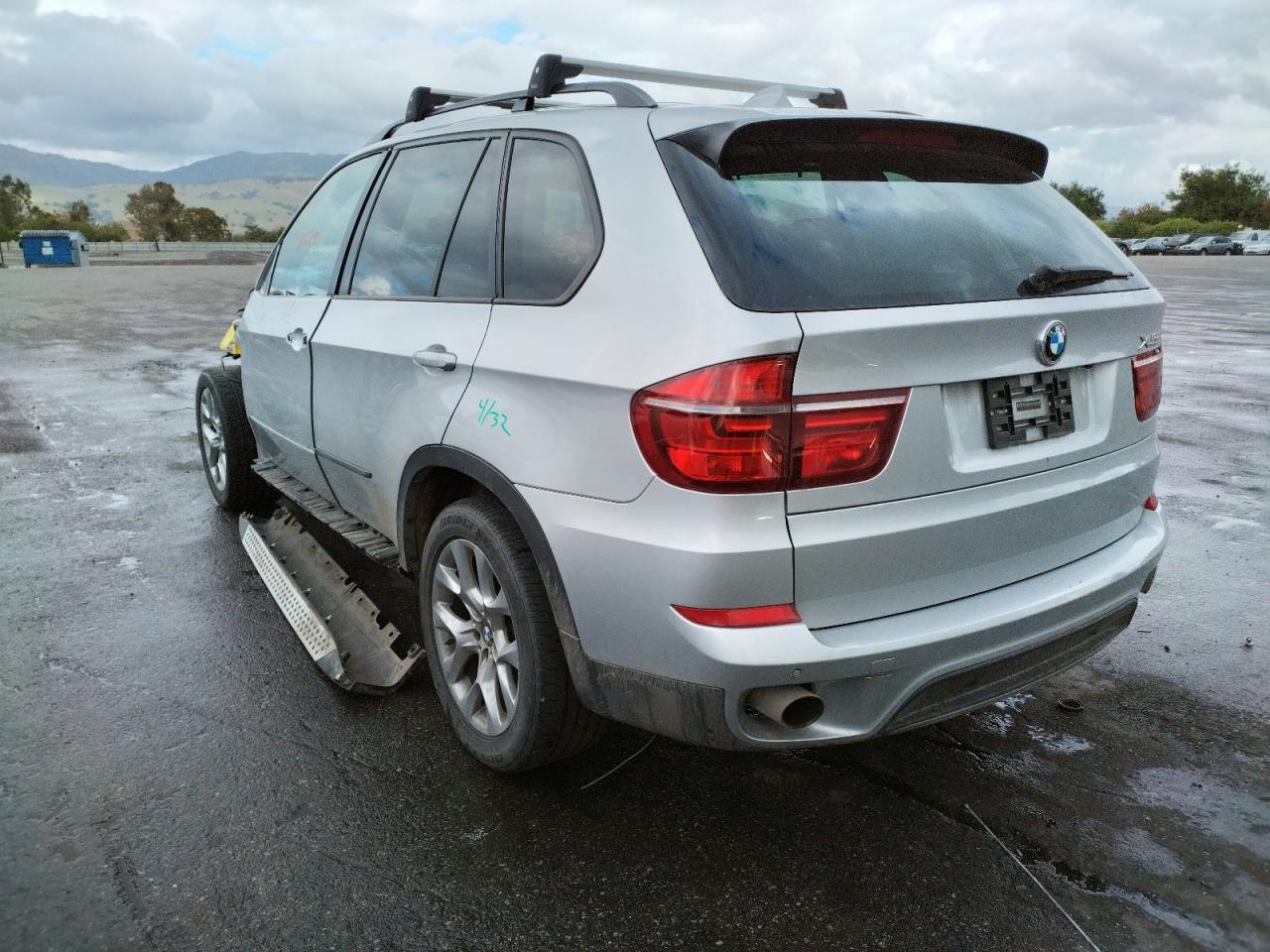 Photo 3 from auction – 2011 BMW X5 XDRIVE3 with VIN 5UXZV4C54BL415684