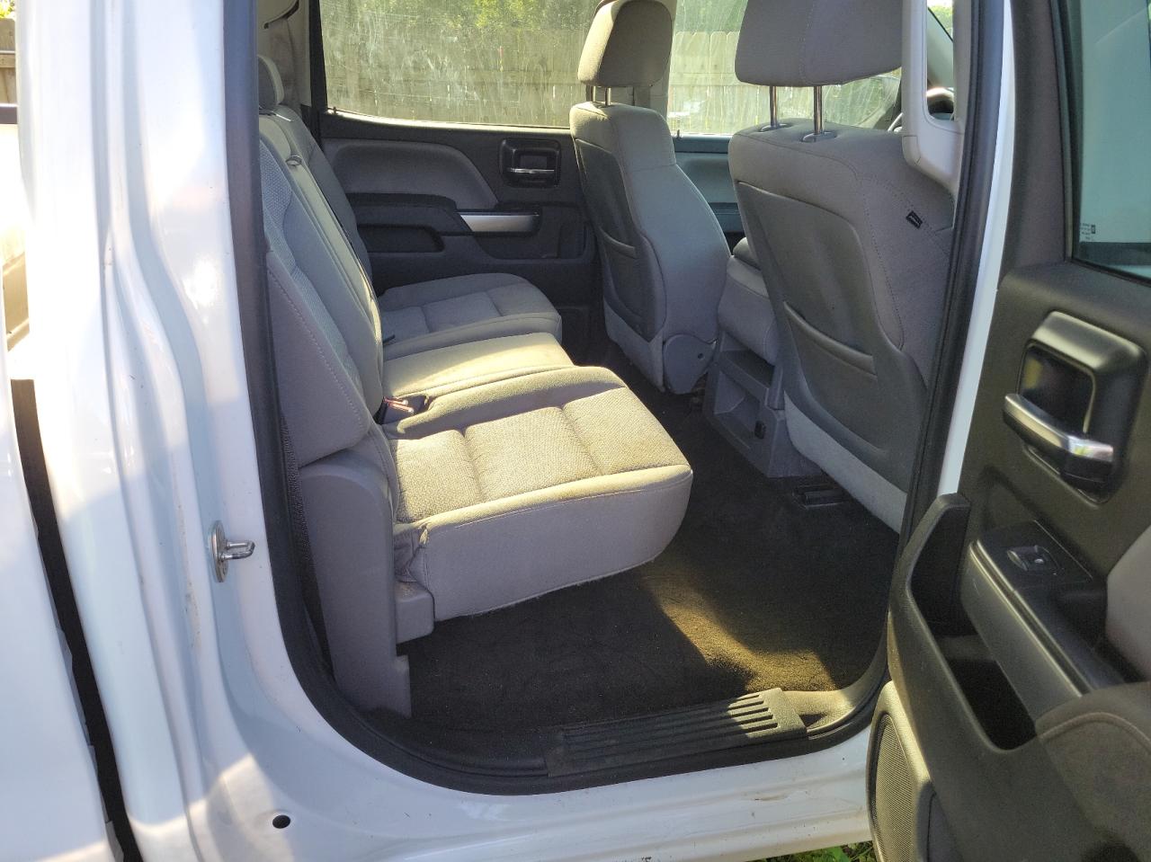 Photo 6 from auction – 2014 CHEVROLET SILVERADO with VIN 3GCUKREC7EG202534