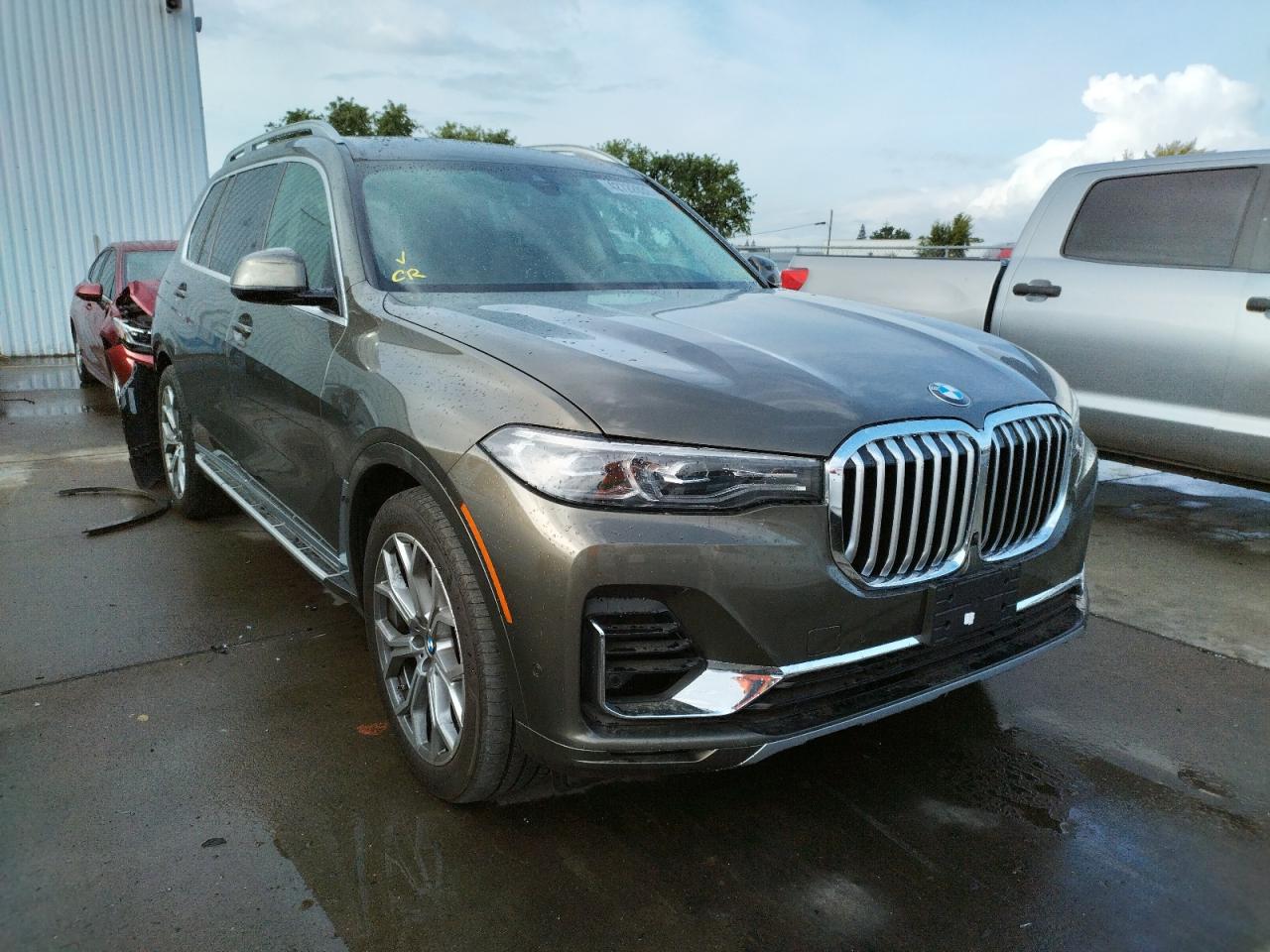 BMW X7 XDRIVE4 2020 with VIN 5UXCW2C02L9C27677 - Photo from auction