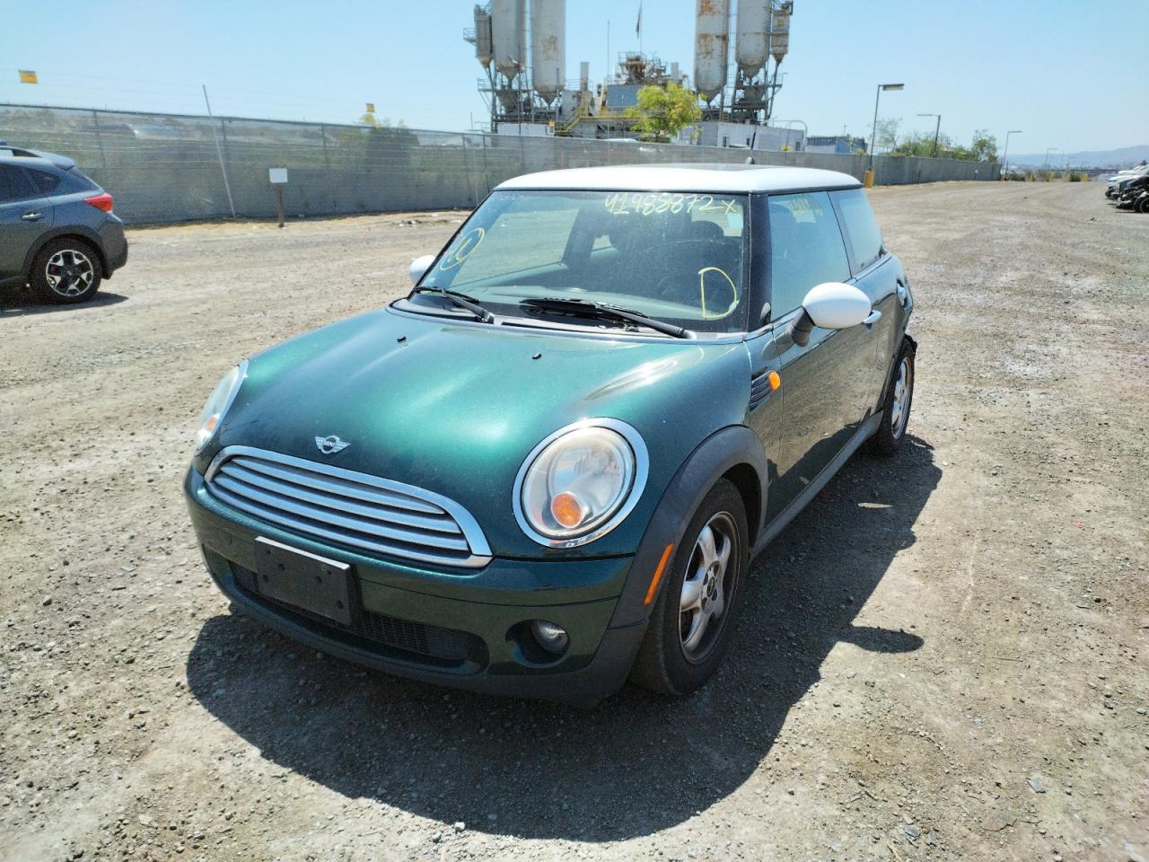 Photo 2 from auction – 2010 MINI COOPER with VIN WMWMF3C51ATZ22864