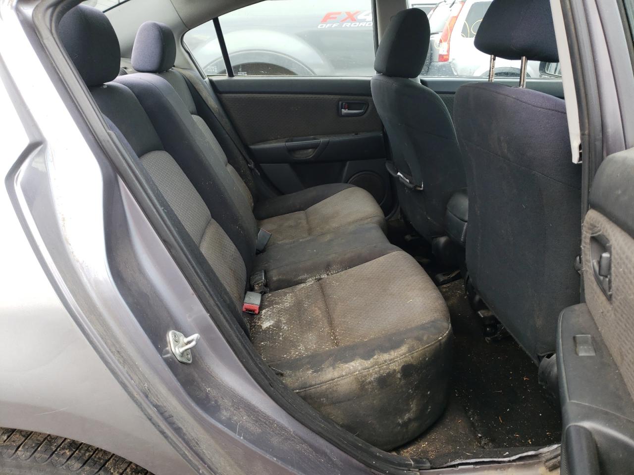 Photo 6 from auction – 2006 MAZDA 3 I with VIN JM1BK12F061512421