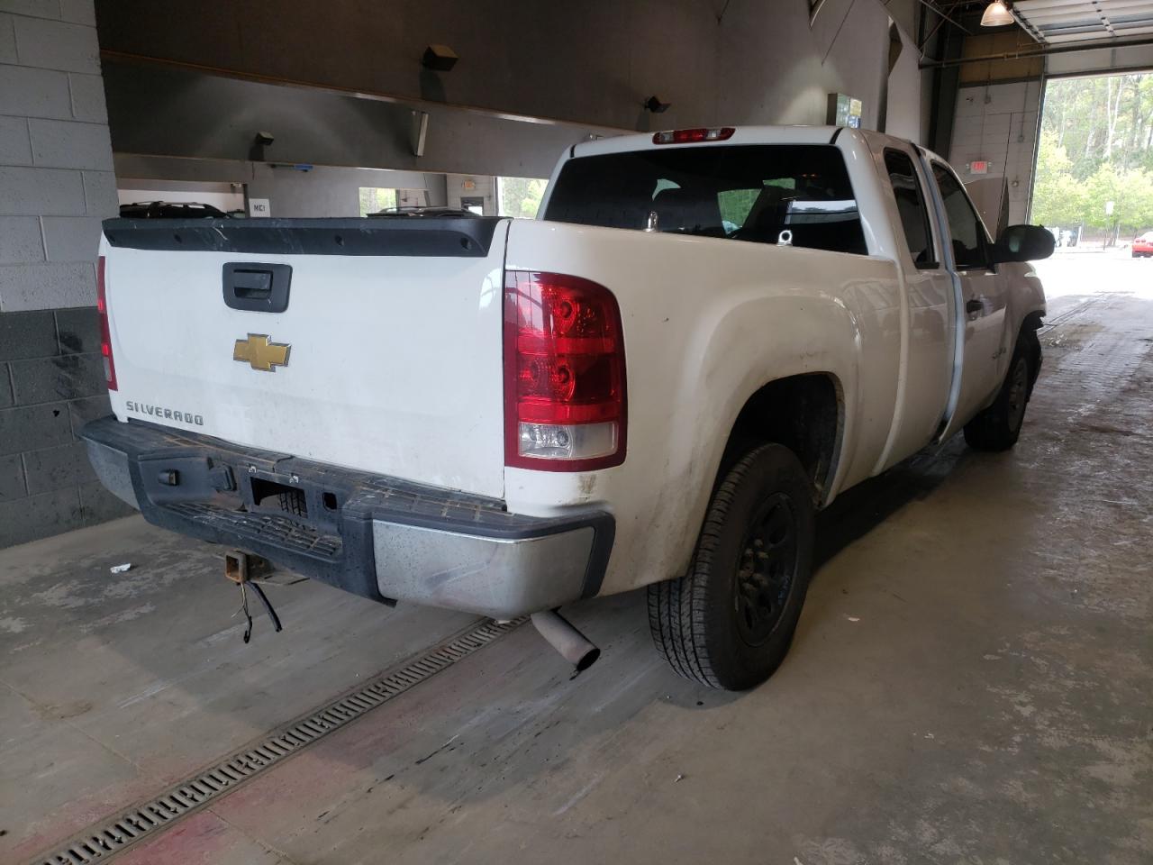 Photo 4 from auction – 2008 GMC SIERRA C15 with VIN 1GTEC19X18Z198193