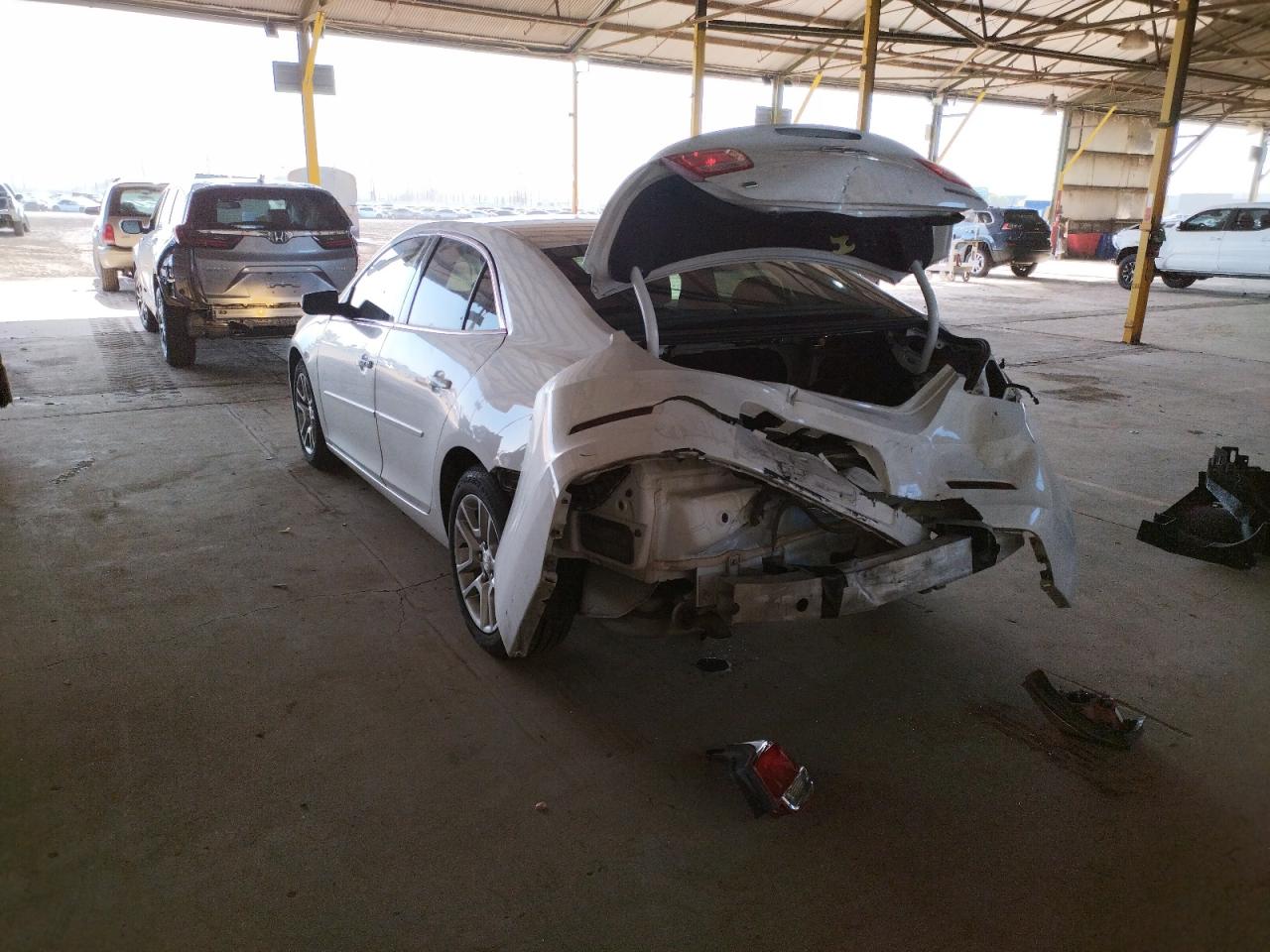 Photo 3 from auction – 2015 CHEVROLET MALIBU 2LT with VIN 1G11D5SL4FF307456