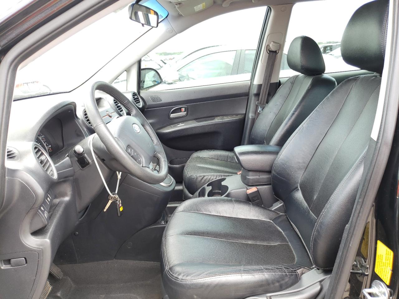 Photo 5 from auction – 2009 KIA RONDO LX with VIN KNAFG526097278970