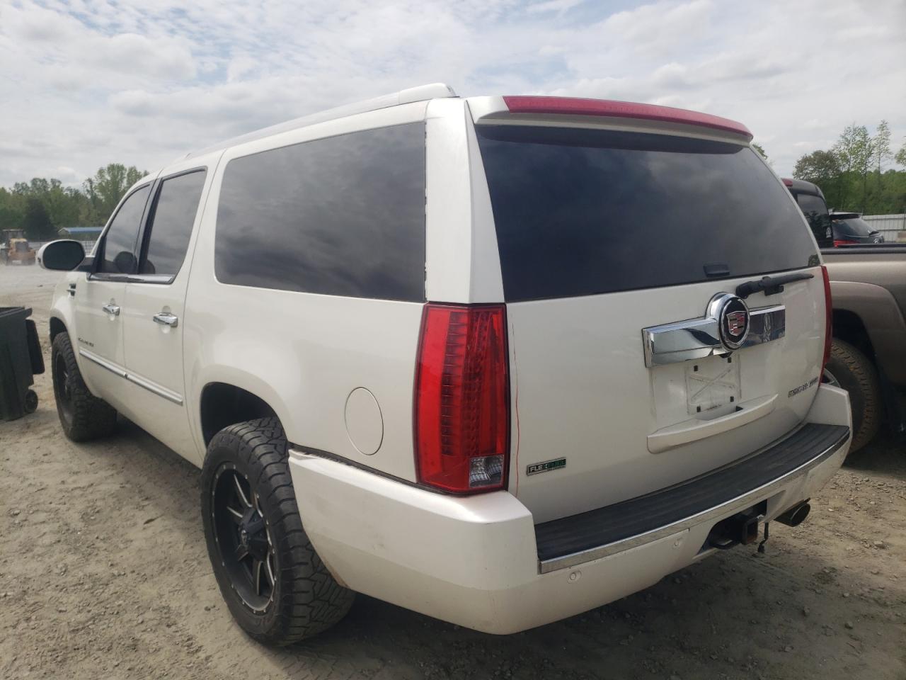 Photo 3 from auction – 2011 CADILLAC ESCALADE E with VIN 1GYS4JEF4BR128346