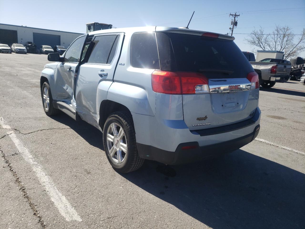Photo 3 from auction – 2015 GMC TERRAIN SL with VIN 2GKALMEK4F6317989