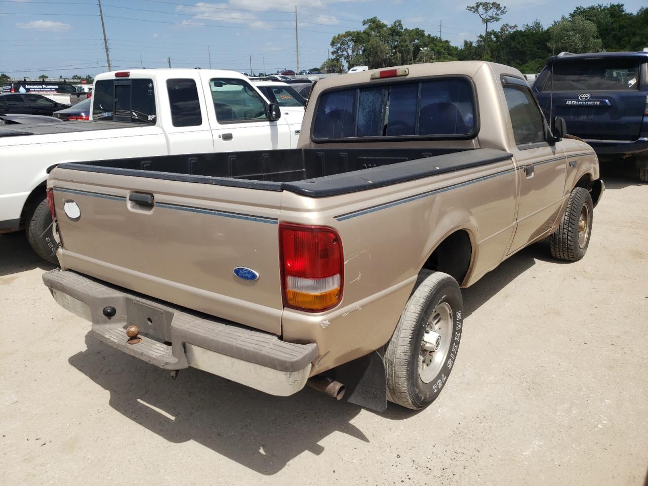 Photo 4 from auction – 1994 FORD RANGER with VIN 1FTCR10A6RUA97518