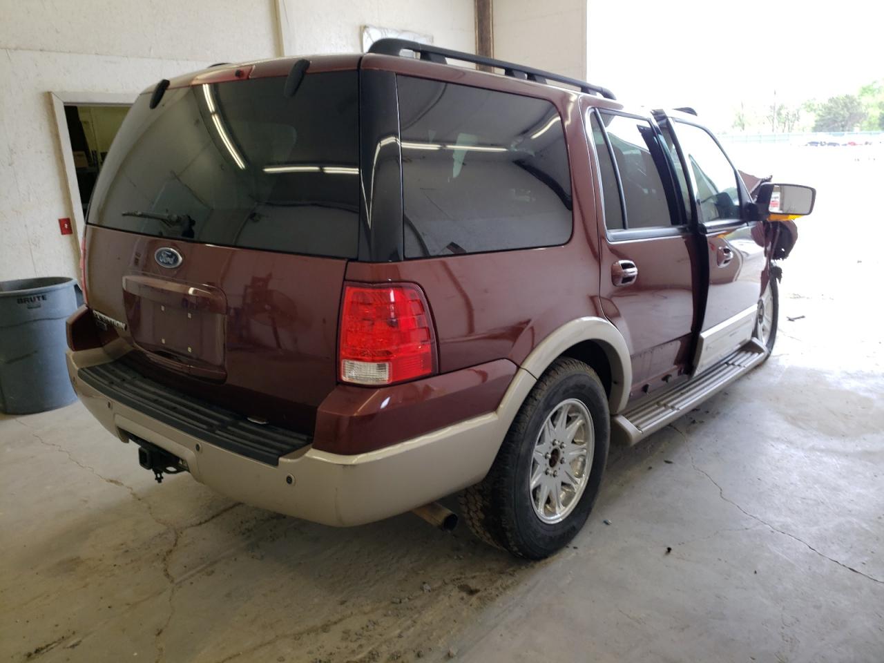 Photo 4 from auction – 2006 FORD EXPEDITION with VIN 1FMPU175X6LA52541