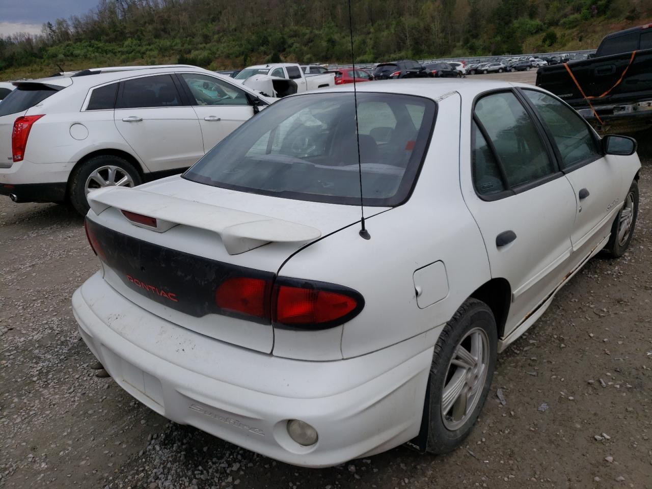 Photo 4 from auction – 2000 PONTIAC SUNFIRE SE with VIN 1G2JB5248Y7173381