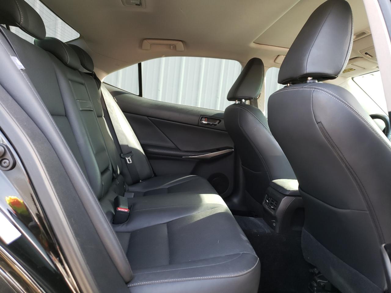 Photo 6 from auction – 2014 LEXUS IS 350 with VIN JTHBE1D28E5001319