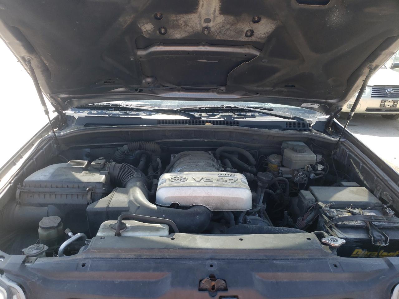Photo 7 from auction – 2004 TOYOTA 4RUNNER SR with VIN JTEBT14R740033464