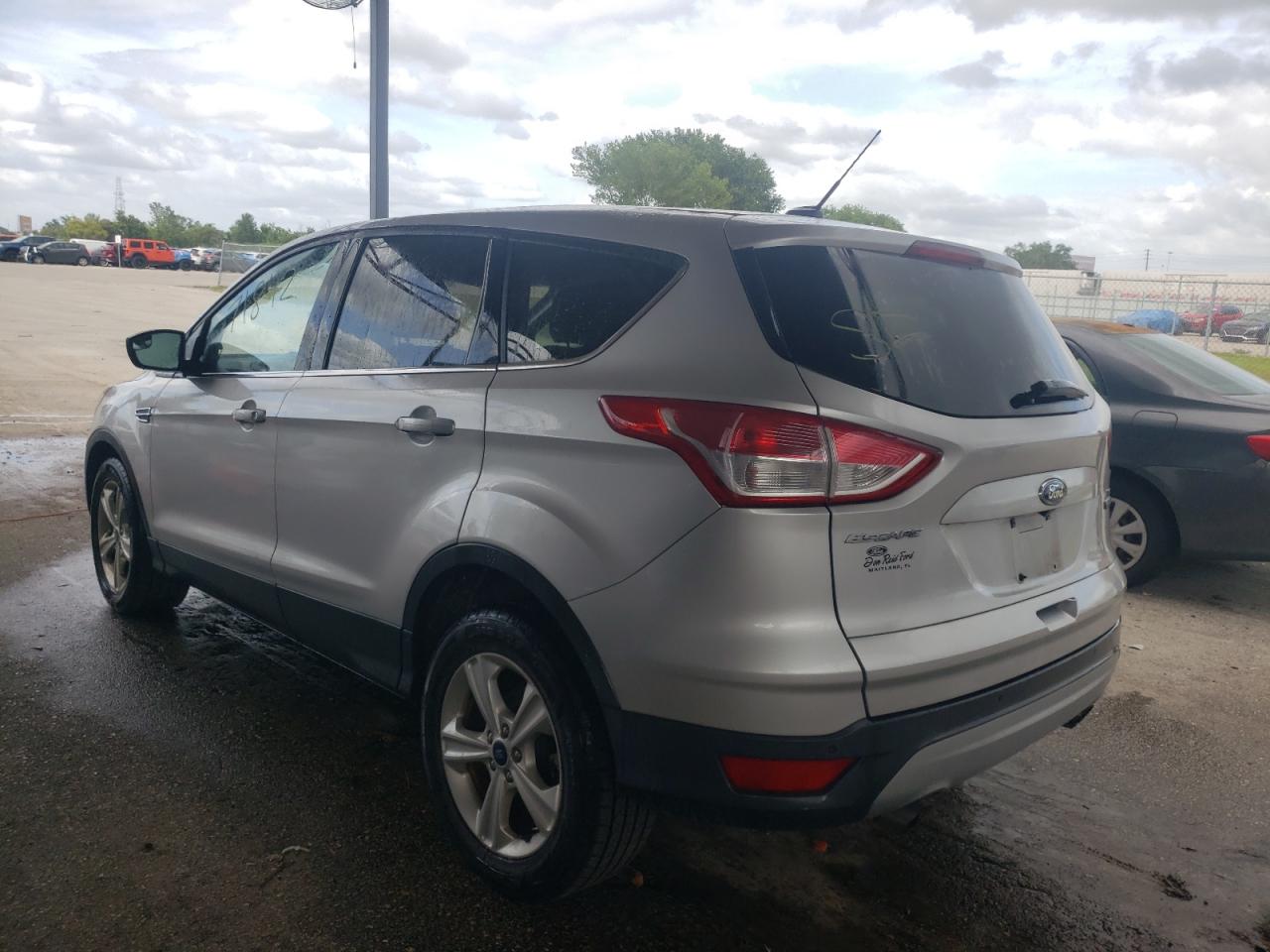 Photo 3 from auction – 2015 FORD ESCAPE SE with VIN 1FMCU0GX4FUA49199
