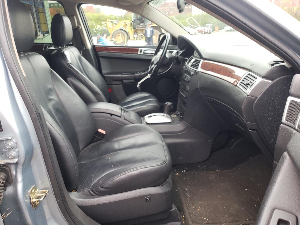 Photo 5 from auction – 2004 CHRYSLER PACIFICA with VIN 2C8GF68474R647044