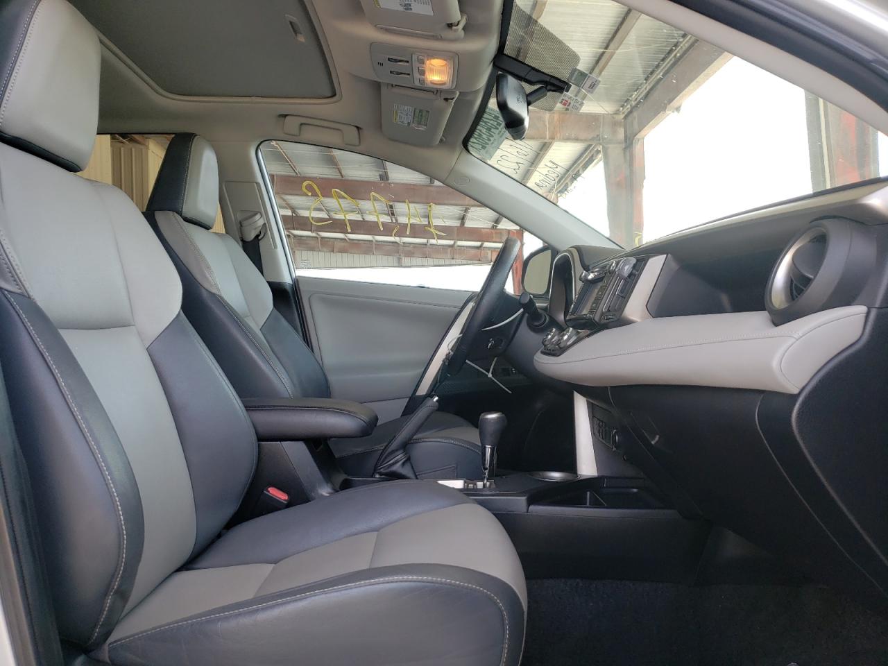 Photo 5 from auction – 2013 TOYOTA RAV4 LIMIT with VIN 2T3YFREV7DW021651