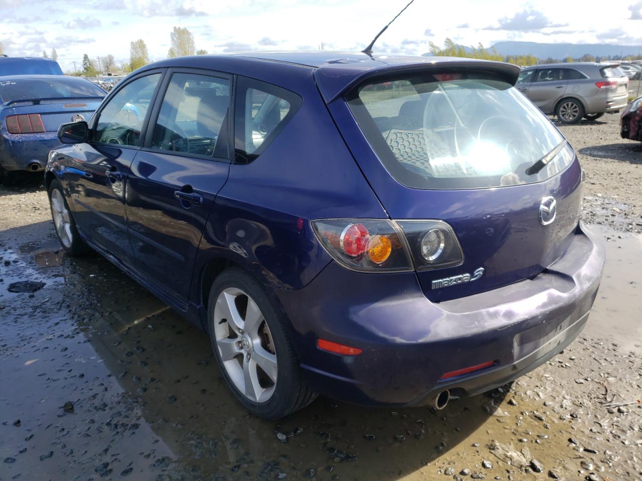 Photo 3 from auction – 2005 MAZDA 3 HATCHBAC with VIN JM1BK343651269209