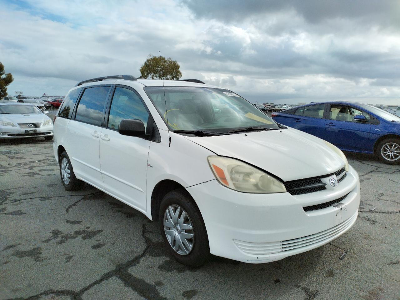 Photo 1 from auction – 2004 TOYOTA SIENNA CE with VIN 5TDZA23C44S198705