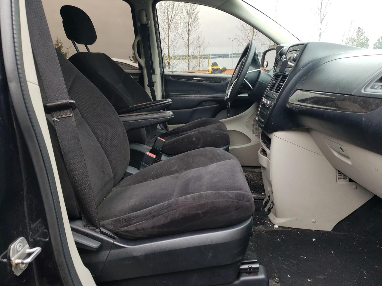 Photo 5 from auction – 2014 DODGE GRAND CARA with VIN 2C4RDGBG4ER302791