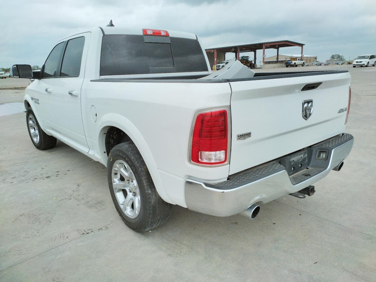 صورة رقم 3 من المزاد - 2016 RAM 1500 LARAM مع VIN 1C6RR7NT3GS409186