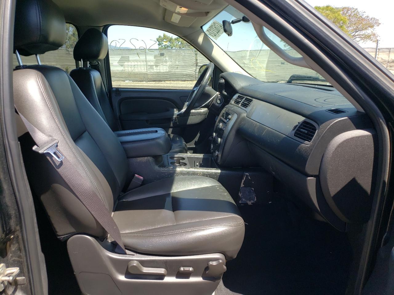 Photo 5 from auction – 2012 CHEVROLET TAHOE POLI with VIN 1GNLC2E06CR296223