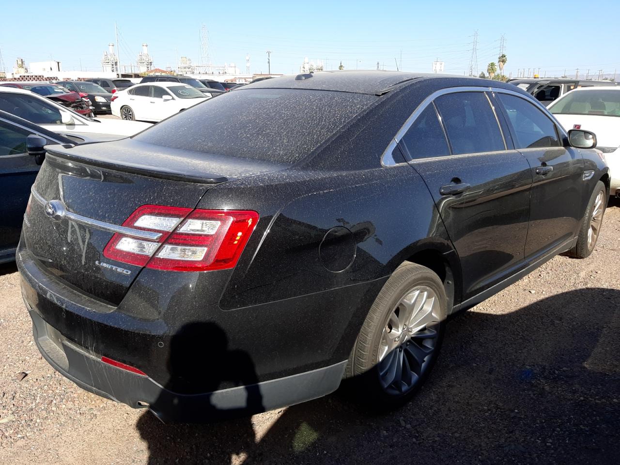 Photo 4 from auction – 2014 FORD TAURUS LIM with VIN 1FAHP2F83EG159185