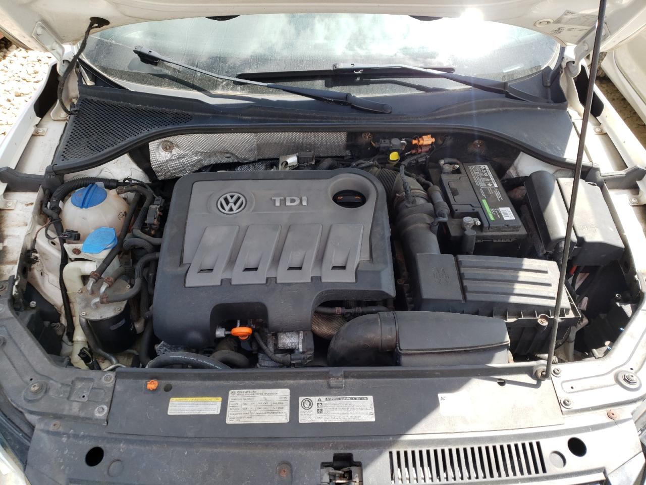 Photo 7 from auction – 2012 VOLKSWAGEN PASSAT SEL with VIN 1VWCN7A32CC069143