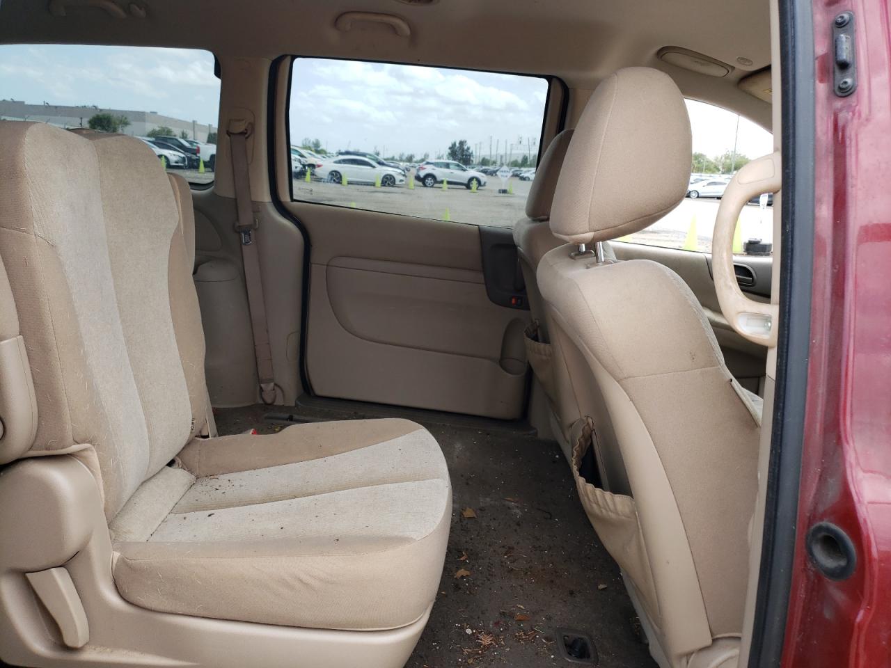 Photo 6 from auction – 2012 KIA SEDONA LX with VIN KNDMG4C73C6449865