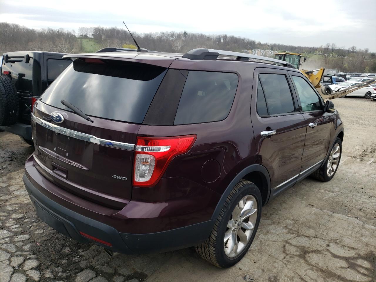 Photo 4 from auction – 2011 FORD EXPLORER X with VIN 1FMHK8D8XBGA06695