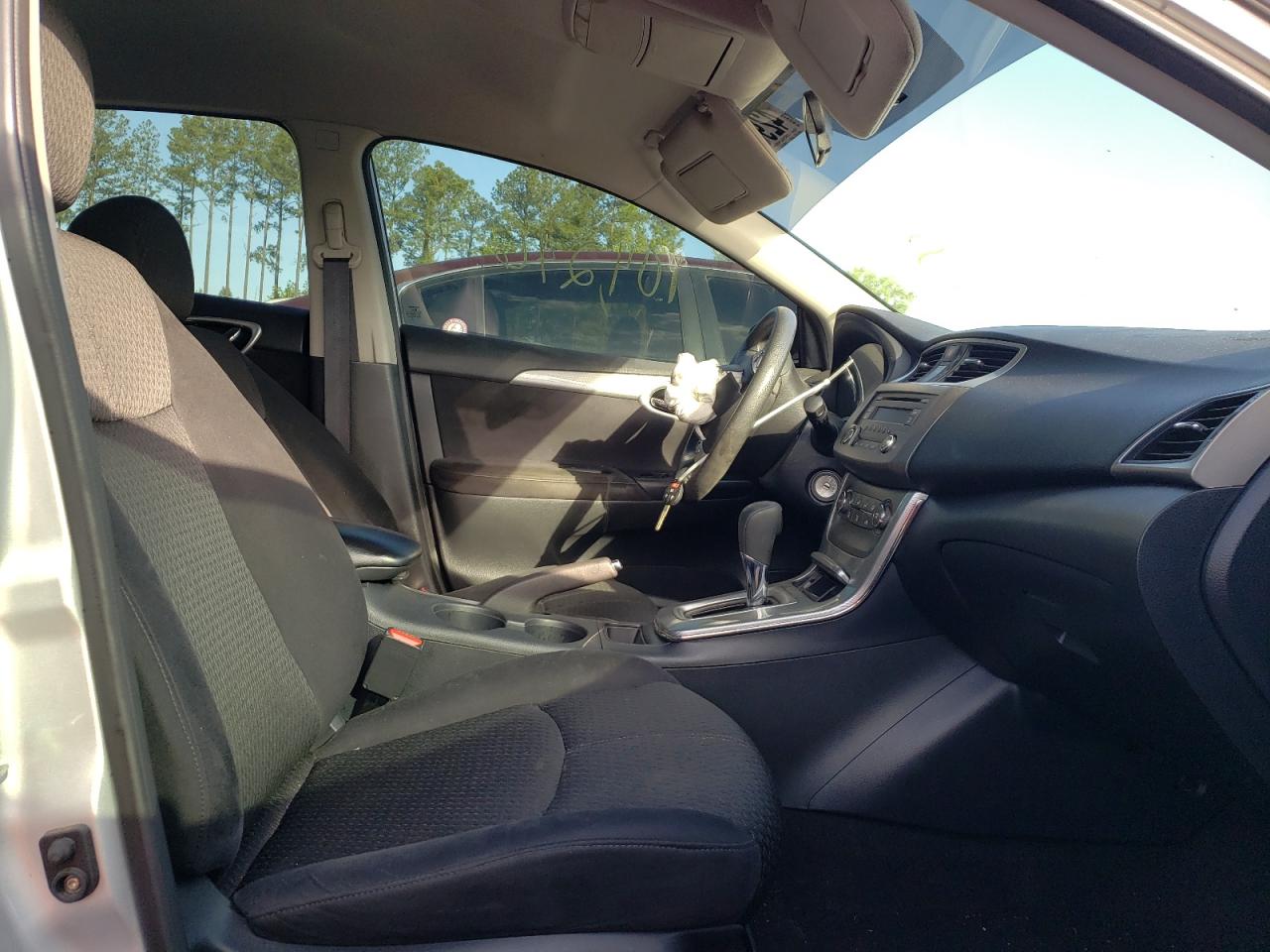 Photo 5 from auction – 2013 NISSAN SENTRA S with VIN 3N1AB7AP1DL661907