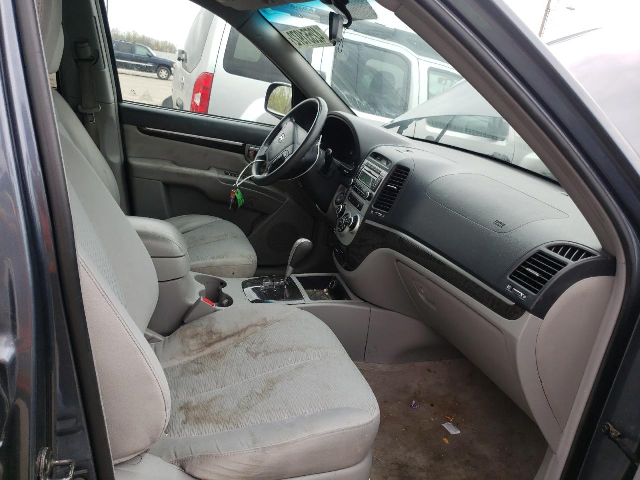 Photo 5 from auction – 2007 HYUNDAI SANTA FE G with VIN 5NMSG13D27H121390