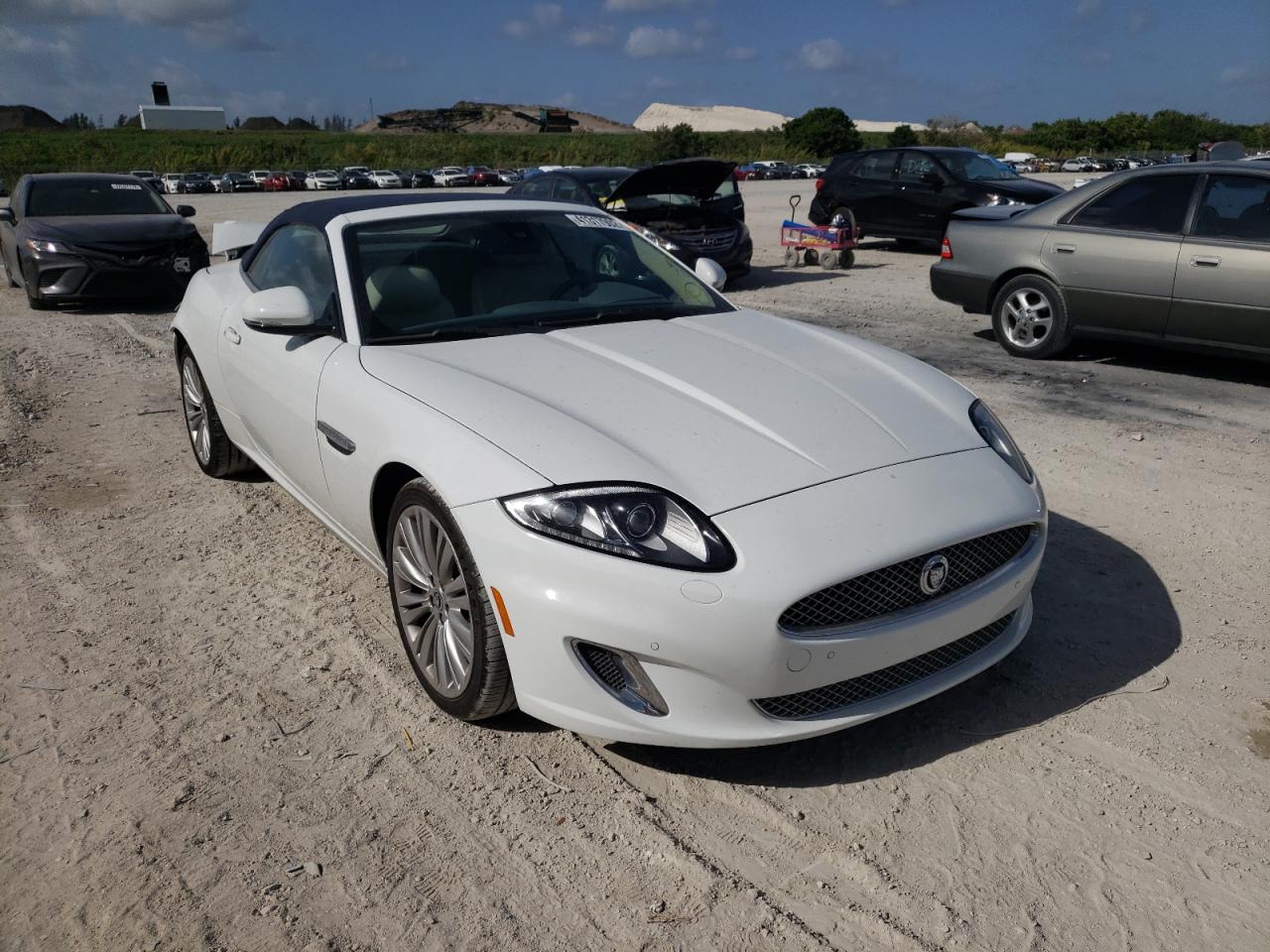 JAGUAR XK 2012 with VIN SAJWA4GB9CLB48175 - Photo from auction