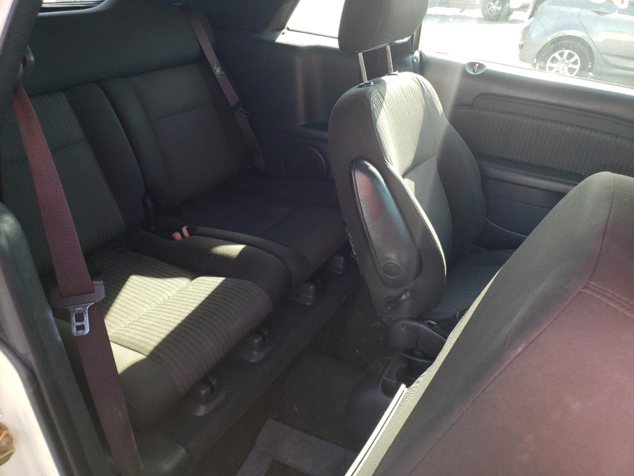 Photo 6 from auction – 2005 CHRYSLER PT CRUISER with VIN 3C3EY55E75T342351