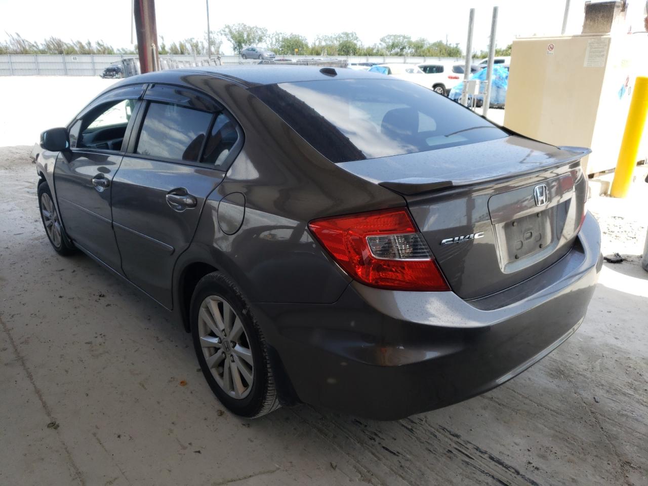 Photo 3 from auction – 2012 HONDA CIVIC EXL with VIN 19XFB2F96CE007214