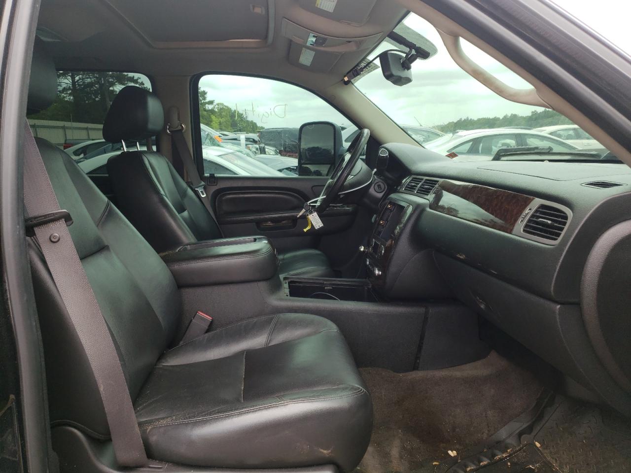 Photo 5 from auction – 2011 GMC SIERRA K25 with VIN 1GT125C84BF249401
