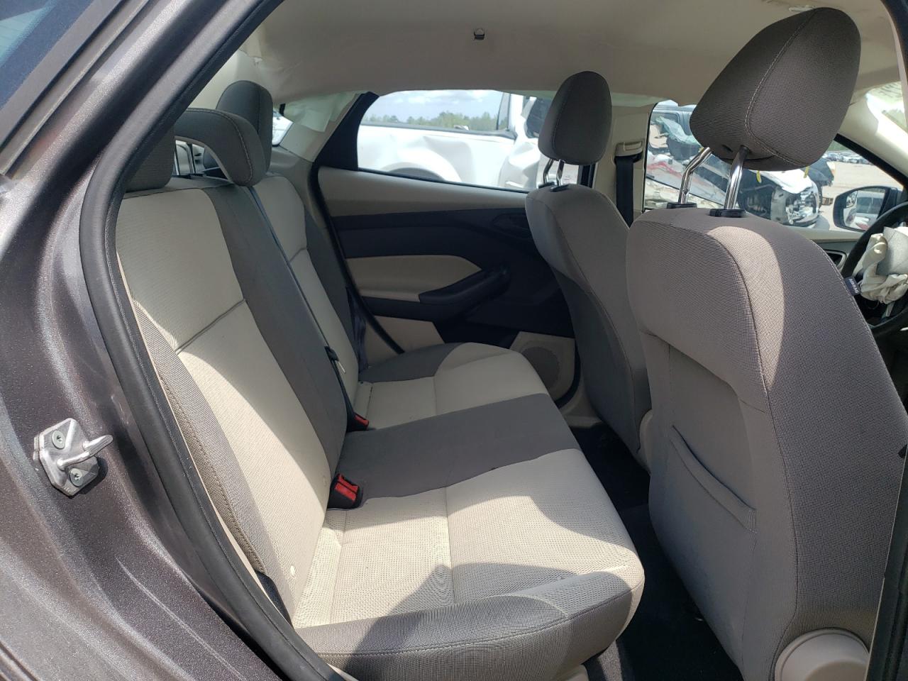 Photo 6 from auction – 2012 FORD FOCUS SE with VIN 1FAHP3F28CL166431