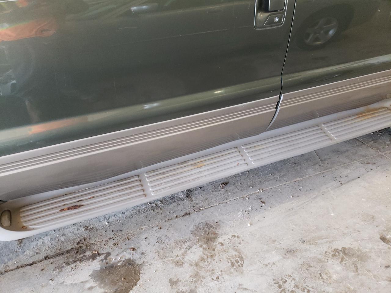 Photo 9 from auction – 2000 FORD EXCURSION with VIN 1FMNU43S0YEE35450