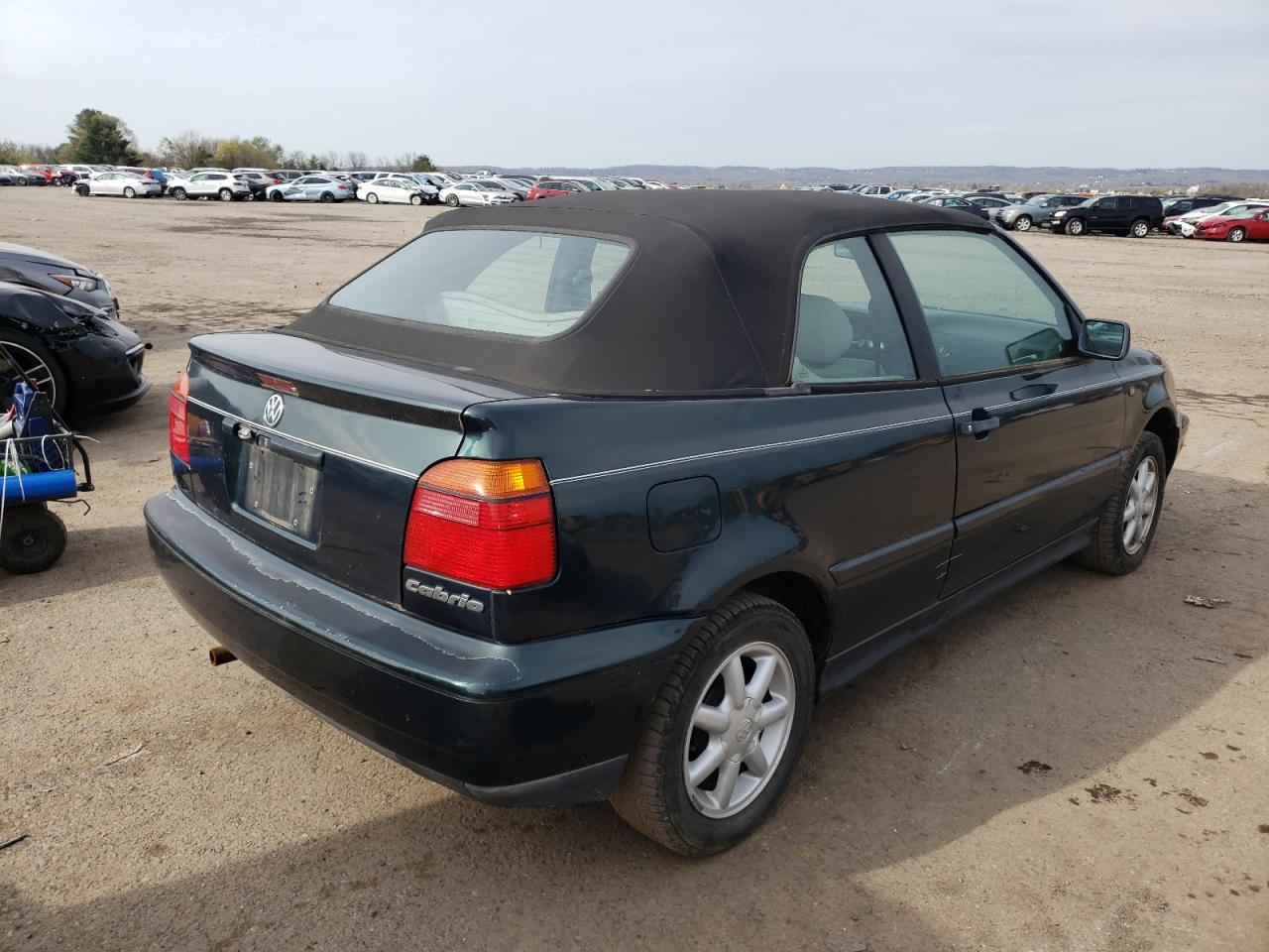 Photo 4 from auction – 1996 VOLKSWAGEN CABRIO with VIN WVWBB81E2TK016155